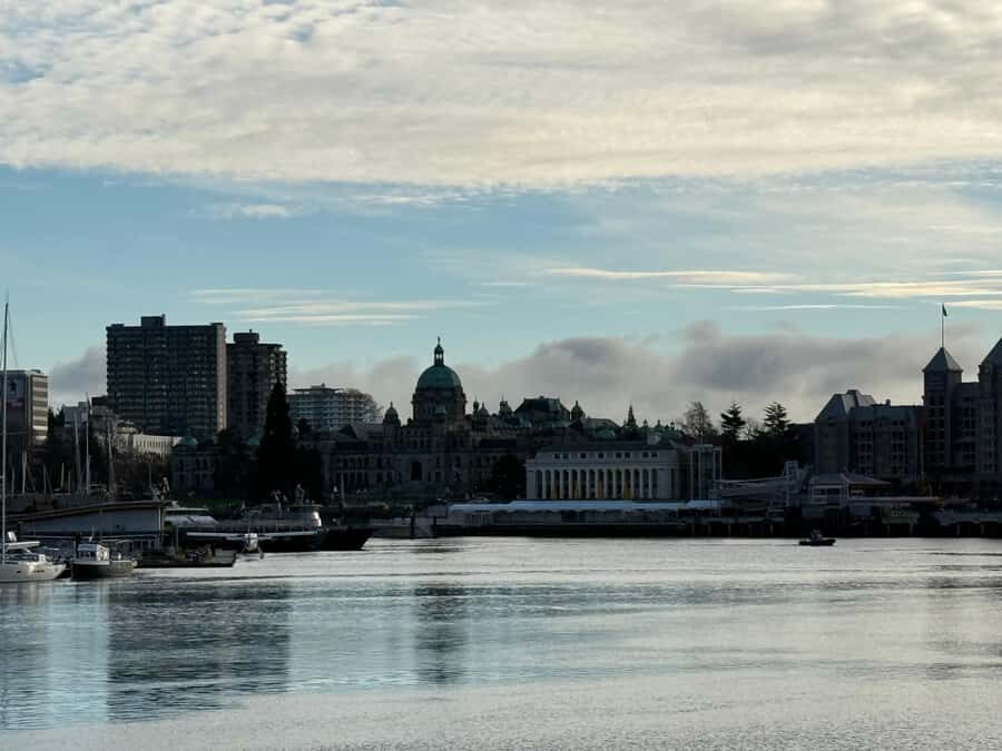 Victoria: Vistas and Views Food Tour with 3-Course Meal - What Makes the Tour Special