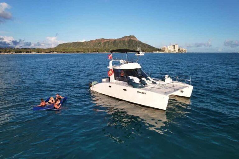 Waikiki: Sea Turtle Snorkeling Boat Tour (6 People Max) - What Sets This Tour Apart?