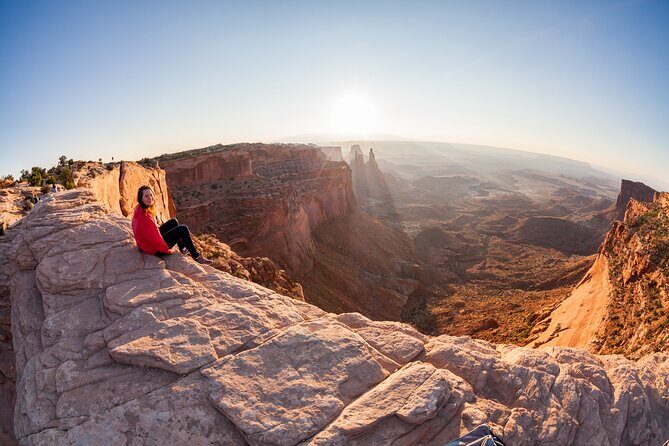 Walk With The Ancients Secluded Sunset Canyonlands Hike Adventure - The Itinerary: A Well-Rounded Introduction