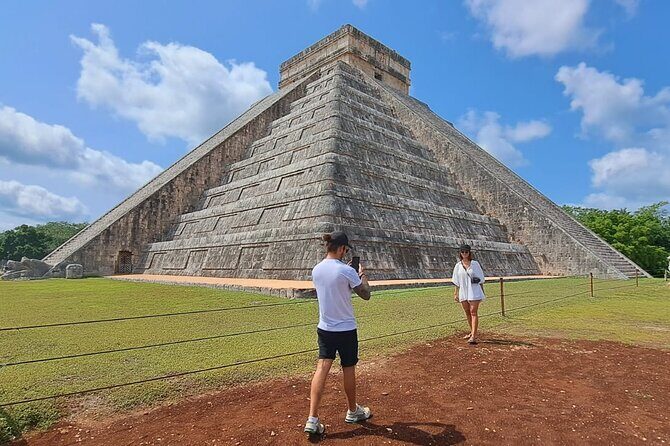 Walking Tour in Chichen Itza Early Access without Lines - The Value of a Guided Tour