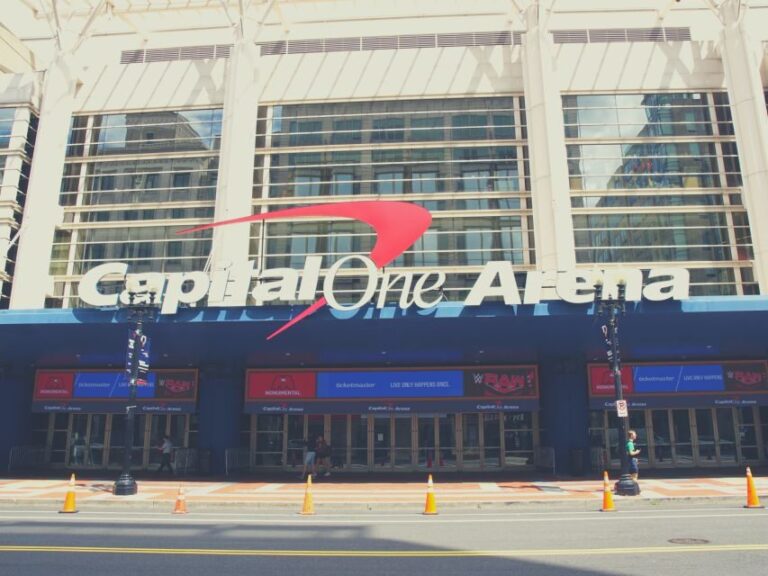 Washington, D.C.: Washington Capitals Ice Hockey Game Ticket - Why Its a Good Deal