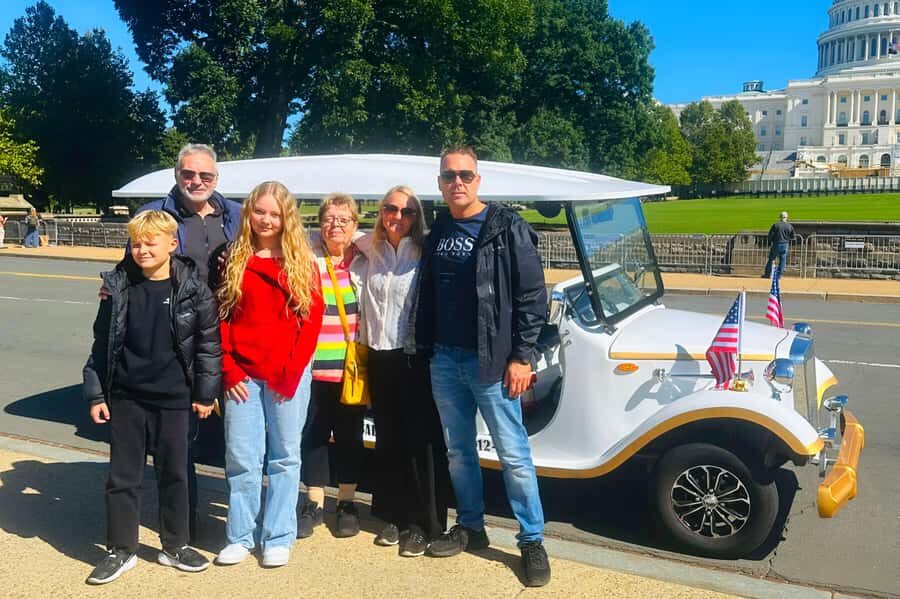 Washington DC: Guided Monuments Tour by E-Cart with Blankets - Who Will Love This Tour?