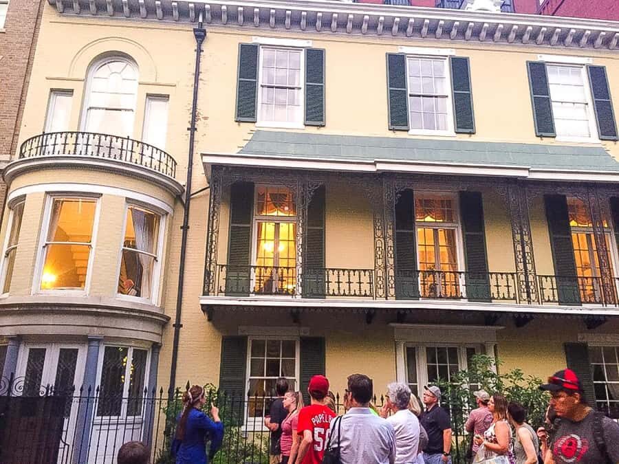 Washington, DC: Haunted Ghost Tour by Lantern Light - What to Expect: The Experience in Detail