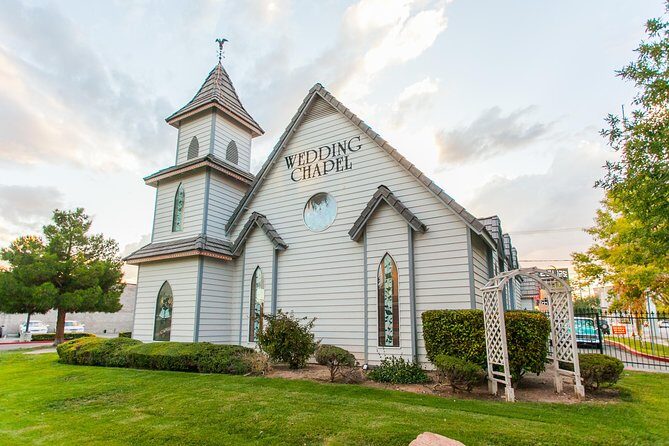 World-Famous Drive-Up Wedding in Las Vegas - Detailed Breakdown of the Experience