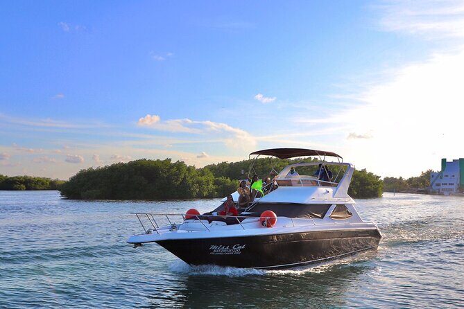 Yacht 48ft Rental in Cancun for up to 15 people - The Value of a Private Yacht in Cancun