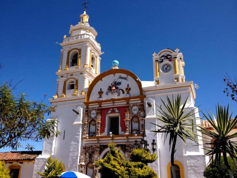 Zacatlán and Chignahuapan: Craft Tour, Wine Tasting, and Sphere Factory - Zacatlán: The Apple Capital
