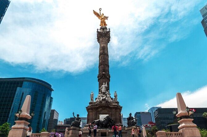 Zona Rosa Mexico City Nightlife of Magic LGBT+ And Bar Tour - Stop 2: Tasting the Flavors of Mexico – Authentic Tacos