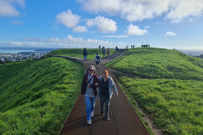2025 Award Winning: Auckland City Highlights Half Day Tour - Authenticity and Experience