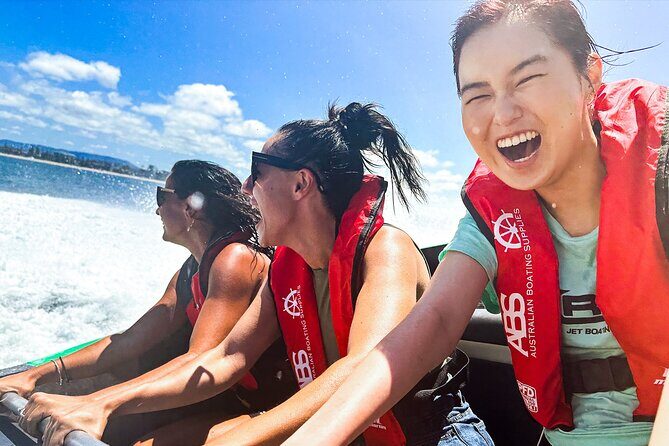 45-Minute Gold Coast High Speed Jet Boat Thrill Ride - The Boat and Crew: Comfort and Confidence