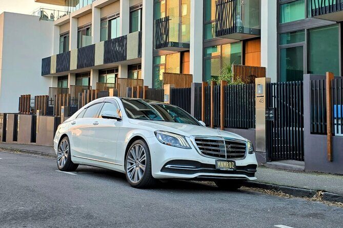 Airport Transfers - Chauffeur Car & Limo Services of Melbourne - The Value Proposition: Why Choose MNMRiDEZ?