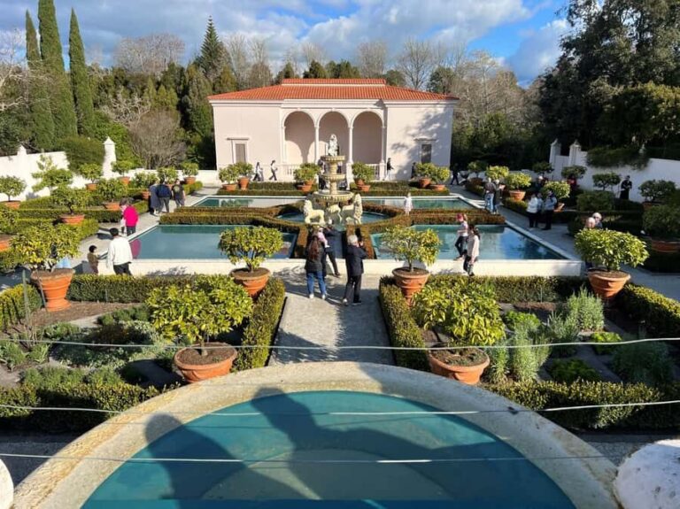 AKL: WAITOMO Glowworm, KIWI Bird, LUNCH & Hamilton Gardens - Analyzing Value and Practicalities