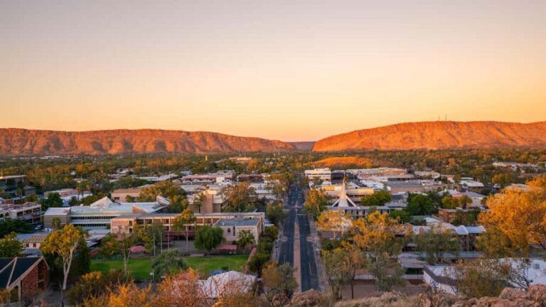 Alice Springs: Town Highlights and West MacDonnell Ranges - Exploring the West MacDonnell Ranges