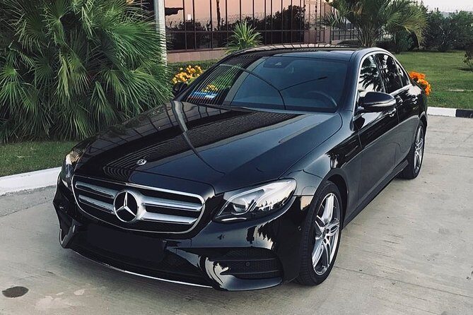 Arrival Private Transfer from Airport CHC to Christchurch in Business Car - Why This Transfer Works Well for Different Travelers