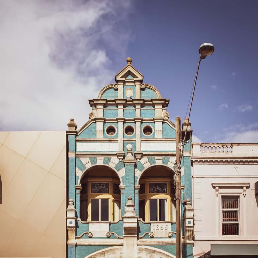 Ballarat: City Tales Guided Walking Tour + Coffee - What to Expect in Practice