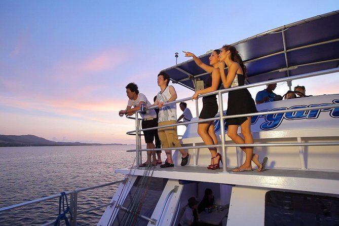 BIG Sunset Cruise - Dinner & Dolphin Watching in Guam - The Cruise Experience: What to Expect