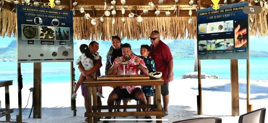 Bora Bora: Discovering the Tahitian black pearl ! - The Pearl Farming Introduction