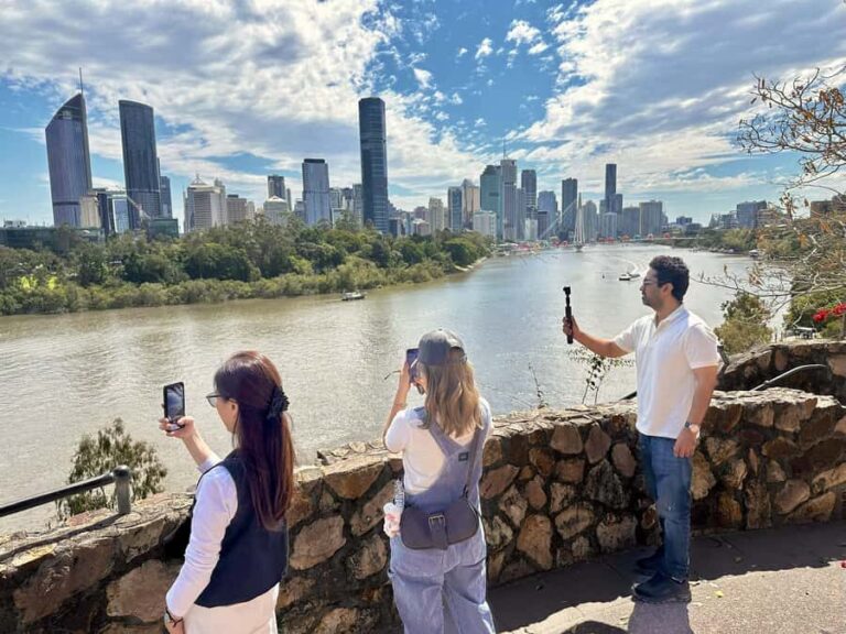 Brisbane Bus Tour: City highlights | Small group | Snack - Why This Tour Offers Good Value
