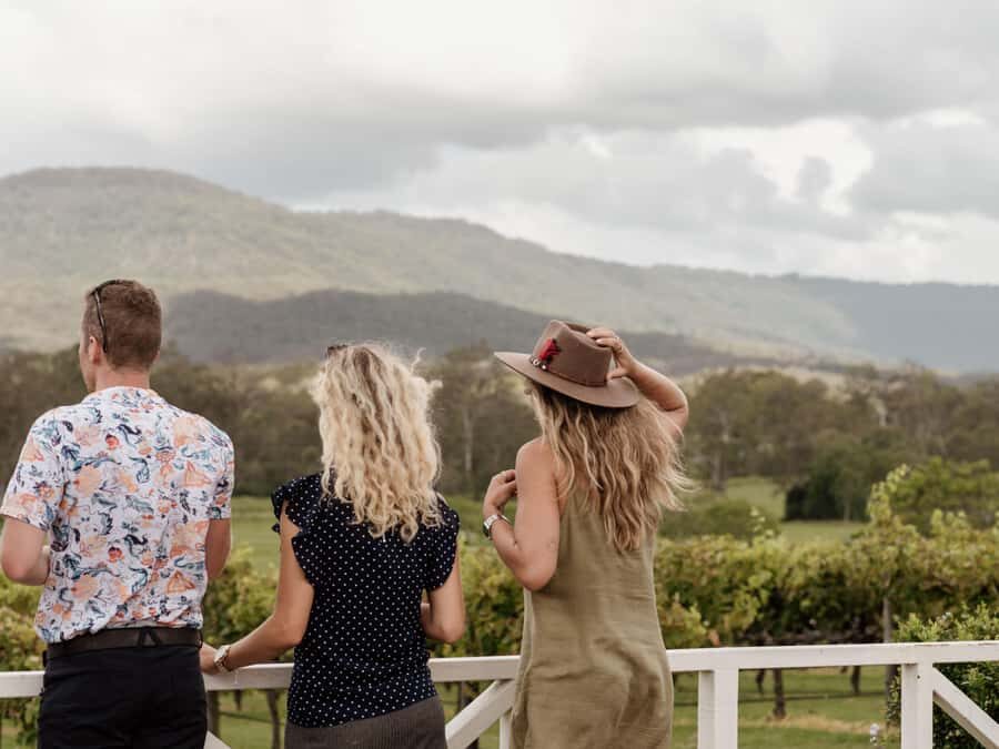 Brisbane: Tamborine Mountain Local Winery Tour with Lunch - Visiting Cedar Creek Winery: History and Tasting