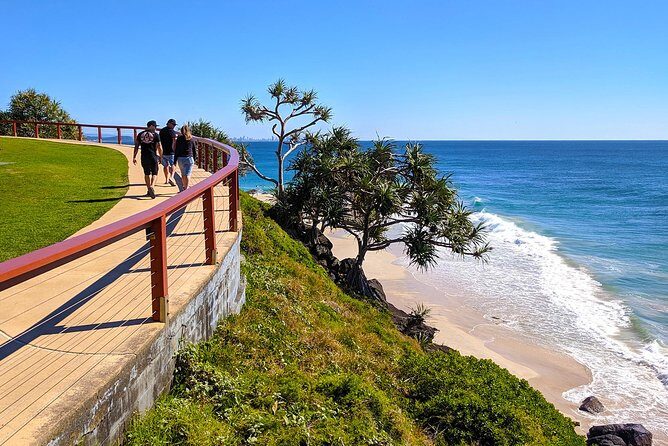 Byron Bay, Bangalow & Gold Coast Day Trip from Brisbane - Transport and Group Size