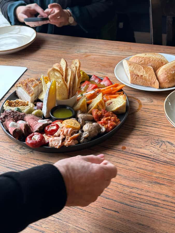 Chefs Private Martinborough wine tour with Gourmet Lunch - Exploring the Martinborough Experience