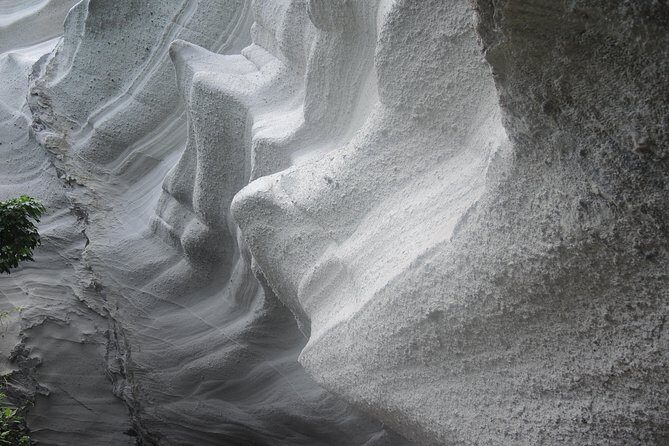 Chief Roi Mata Domain & Artok Island Tour of Vanuatu - Authentic Experiences & Authenticity