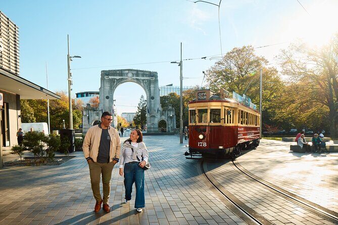 Christchurch Essentials Guided Walking Tour - The Terrace & Riverside Murals – A Splash of Local Color
