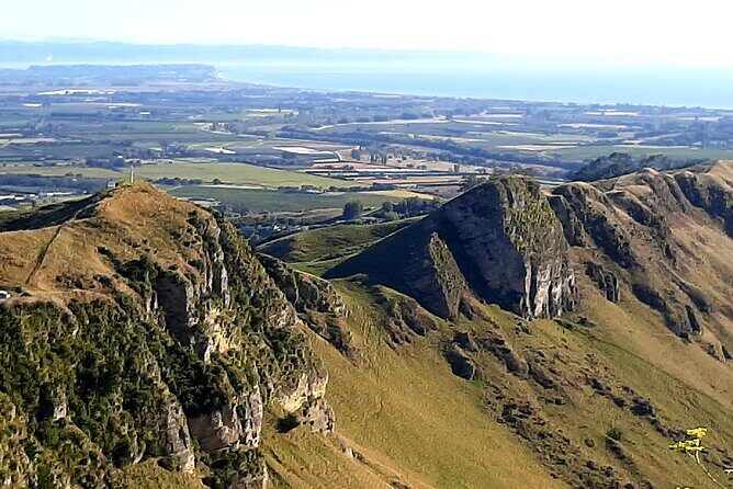 Deco Napier, Te Mata Peak, Garden Walk and Wine Tasting Tour - Exploring the Itinerary in Detail