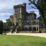 Dunedin: Peninsula with Lanarch Castle gardens & Olveston - An In-Depth Look at the Dunedin Peninsula & Heritage Tour