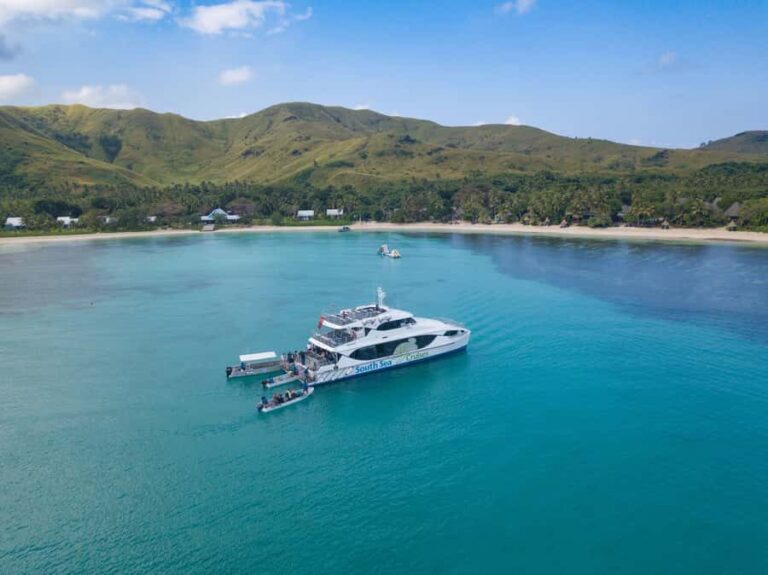 Fiji: Yasawa Islands Explorer Cruise with Lunch - Who Should Consider This Tour?