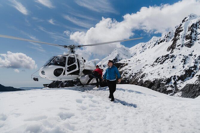 Franz Josef Scenic Helicopter Flight with Glacier Landing - In-Depth Review of the Franz Josef Helicopter & Glacier Landing Tour