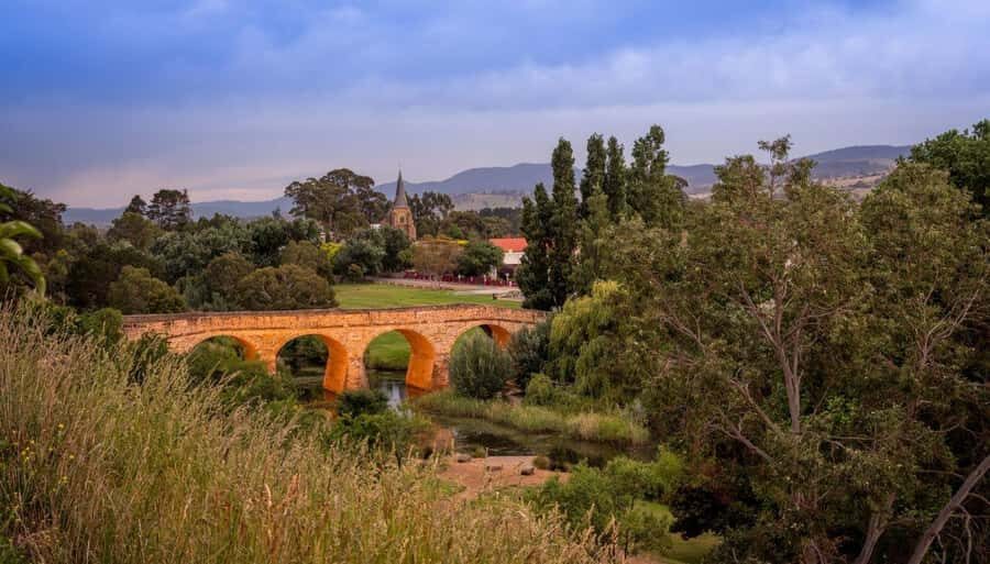 From Hobart: Richmond Village 4 hour Return Tour (Afternoon) - What Will You See and Do?