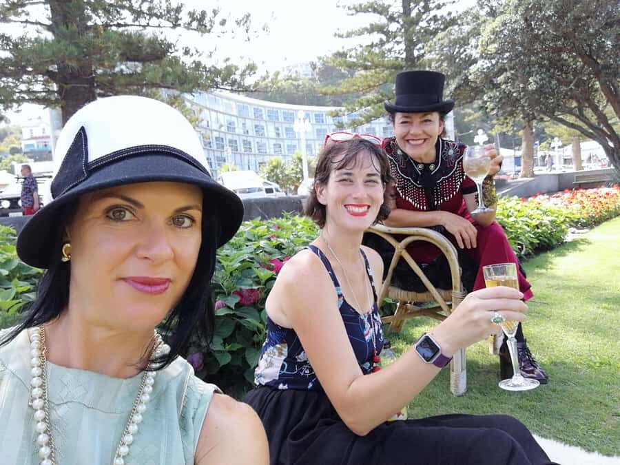 From Napier: Hawke's Bay Small Group Wine Capita Tour - The Value of a Small Group Wine Tour