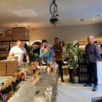 Full-Day Canberra Brewery, Wineries & Distillery tour /w lunch - Who Is This Tour Best For?