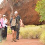 Full Uluru Base Walk at Sunrise Including breakfast - Analyzing the Value
