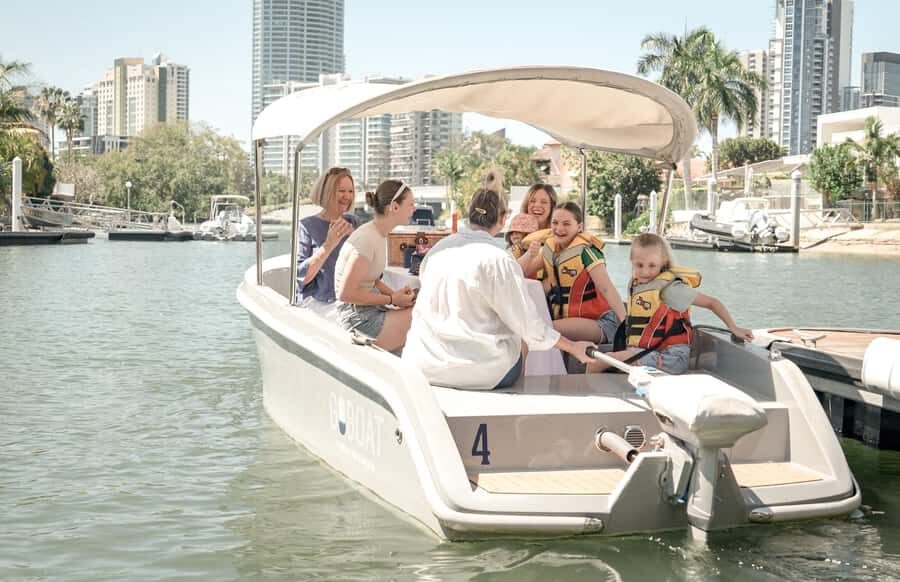 Gold Coast: Electric Picnic Boat Rental From Isle of Capri - Who Should Consider This?