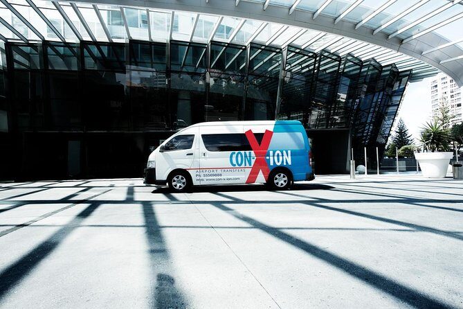 Gold Coast Hotels & Theme Park Transfers - The Pros and Cons of This Service