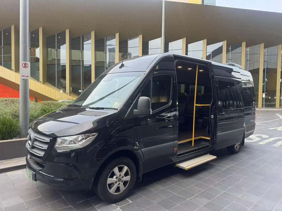 Great Ocean Road Reverse Tour London Bridge Wildlife - Who Should Take This Tour?