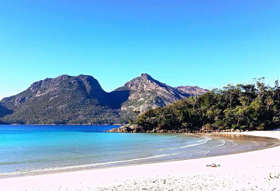 Hobart: Wineglass Bay, Freycinet Park, and Richmond Tour - Itinerary Breakdown