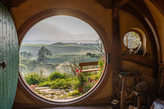 Hobbiton and Waitomo Caves Small Tour from Auckland - Price and Value