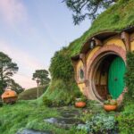 Hobbiton Movie Set Banquet Experience Private Tour From Auckland - Transportation and Practicalities