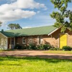 Honey Farm Tour. Morning Tea. Guided Tasting - Who Will Love This Tour?