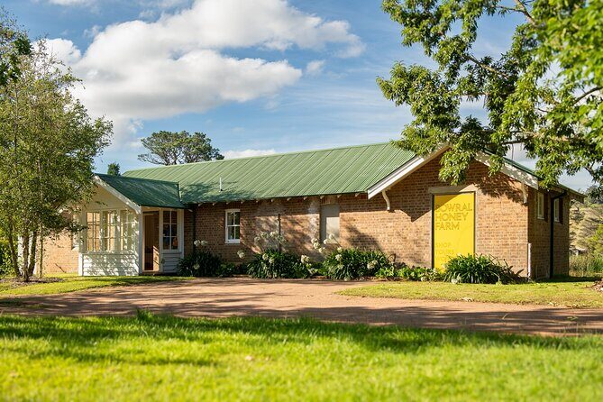 Honey Farm Tour. Morning Tea. Guided Tasting - Who Will Love This Tour?