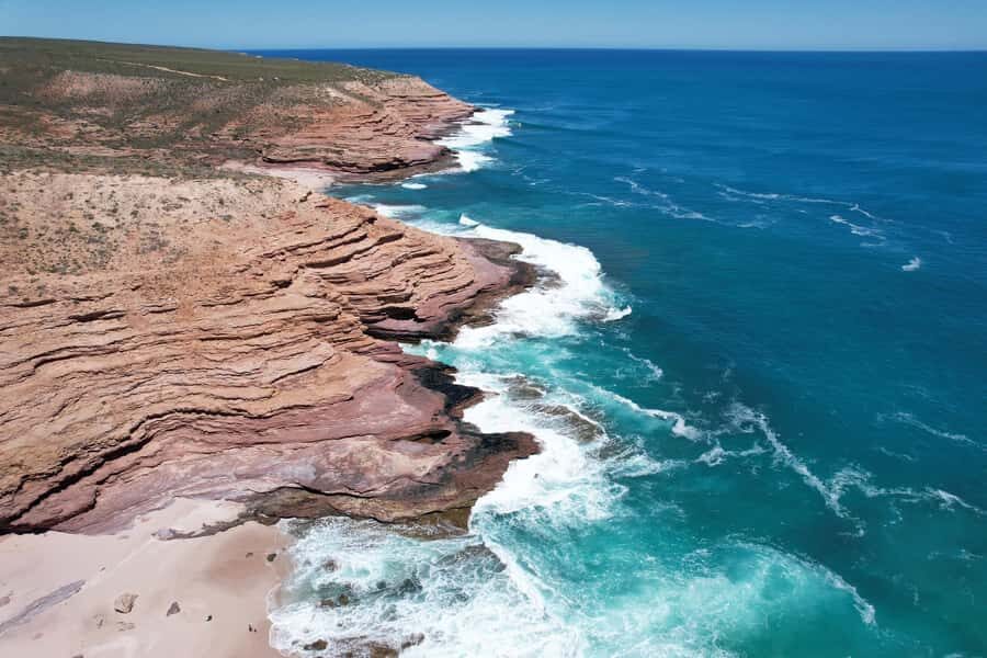 Kalbarri: Pink Lake and Coastal Cliffs Tour - An Overview of the Pink Lake and Coastal Cliffs Tour