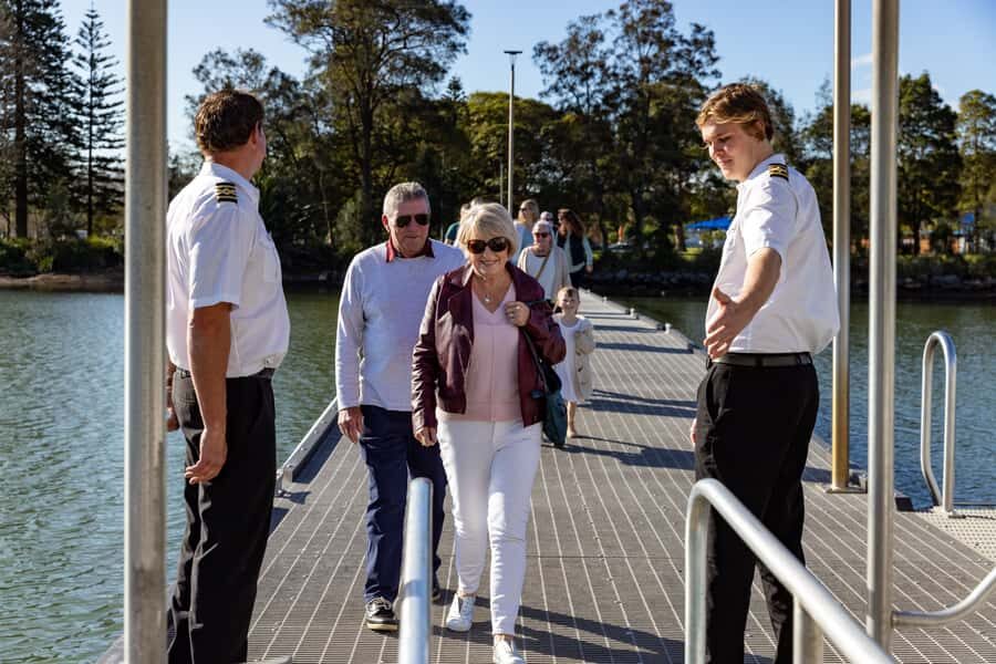 Lake Macquarie: Loop the Lake Cruise with Lunch - What to Expect on the Vessel