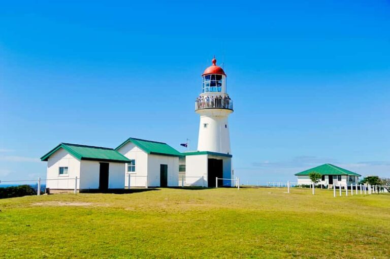 LARC! Paradise Tour: Beach, Lunch and Sandboarding - Bustard Head Lightstation: History and Views