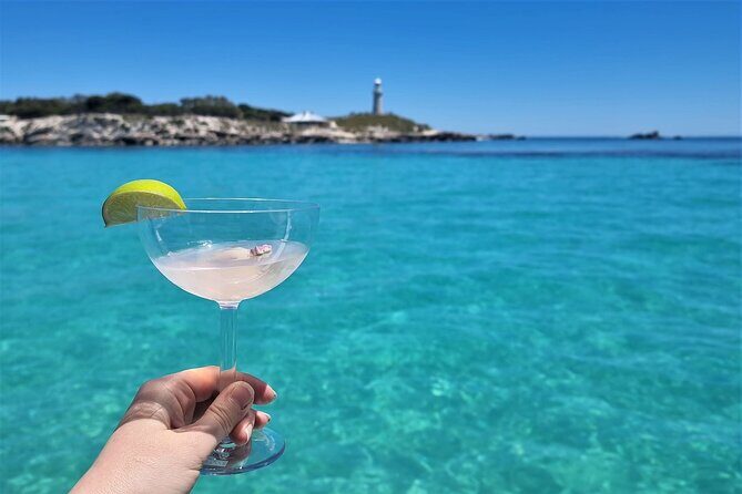 Luxe Seafood Package with Round Trip Ferry from Fremantle - The Culinary Feast: What’s on the Menu?