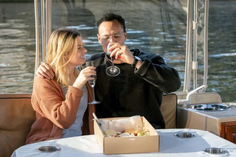Luxury Private Romantic Dinner Cruise For 2 - The Experience in Detail: What to Expect from This Melbourne Dinner Cruise