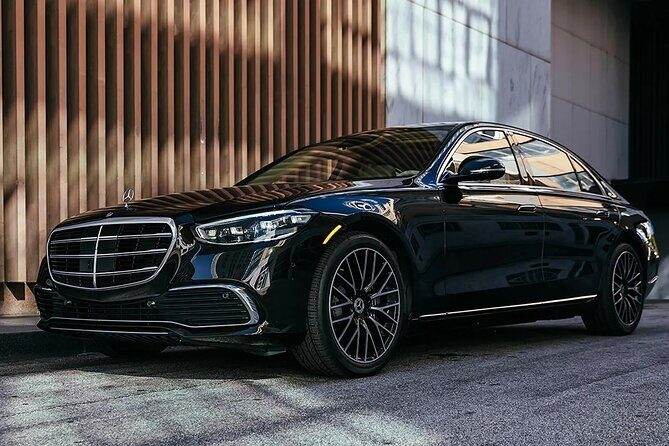 Luxury Sydney Airport Arrival Transfer - Sedan/SUV - The Vehicle and Comfort Level