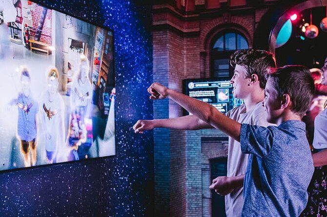 Madame Tussauds Sydney Entrance Ticket - The Sum Up