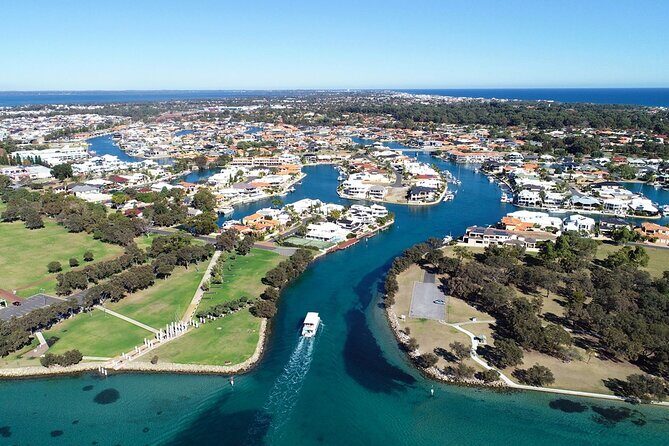 Mandurah Dolphin Cruise and Views - What to Expect from the Experience